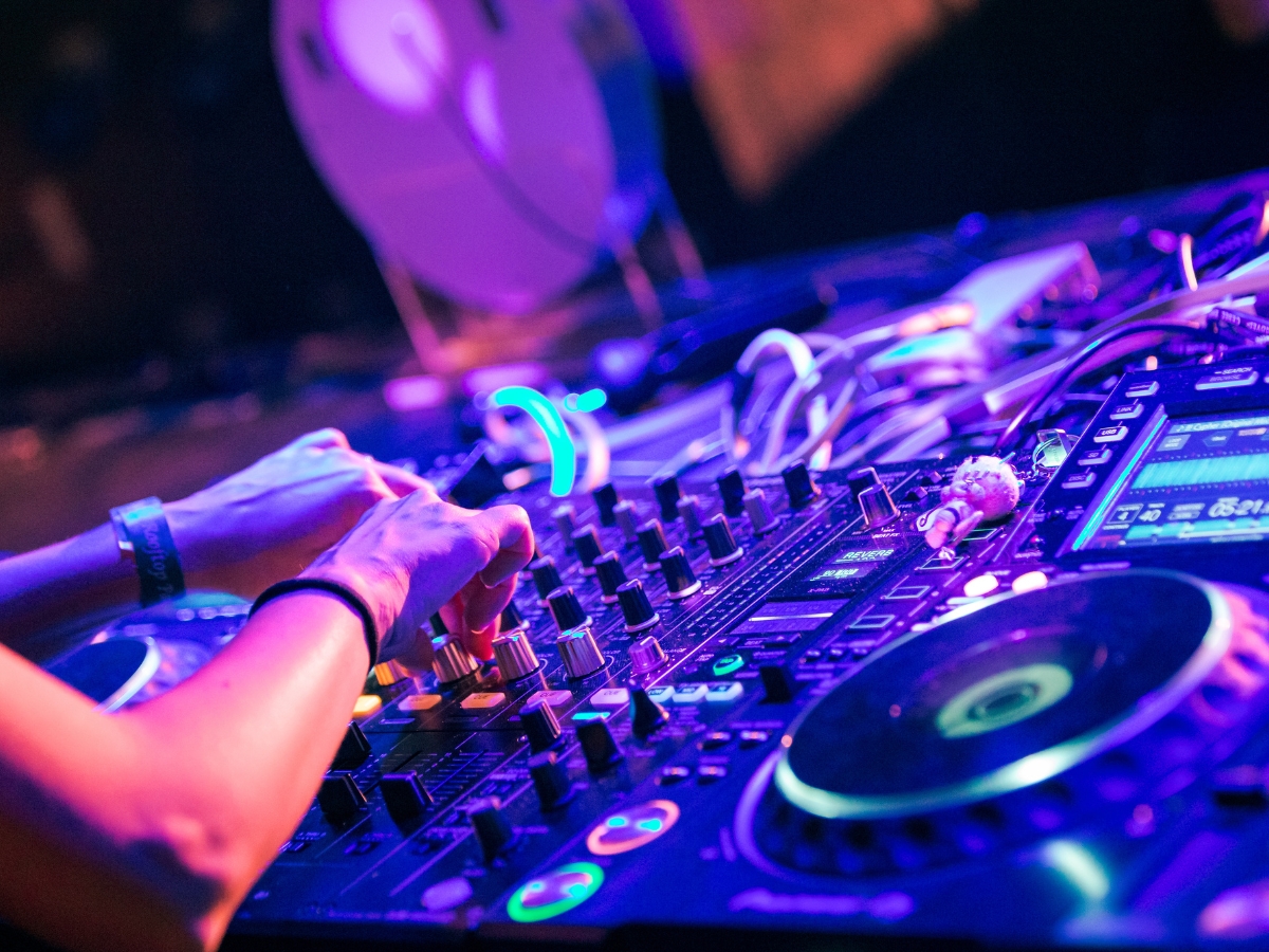 AI shake up cryptocurrency & finance?